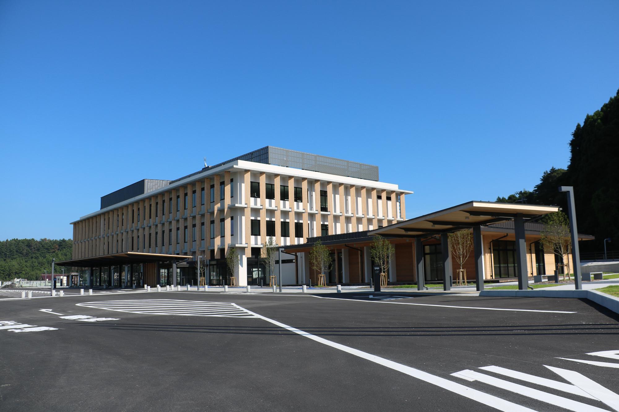 隠岐の島町役場本庁舎 (5)