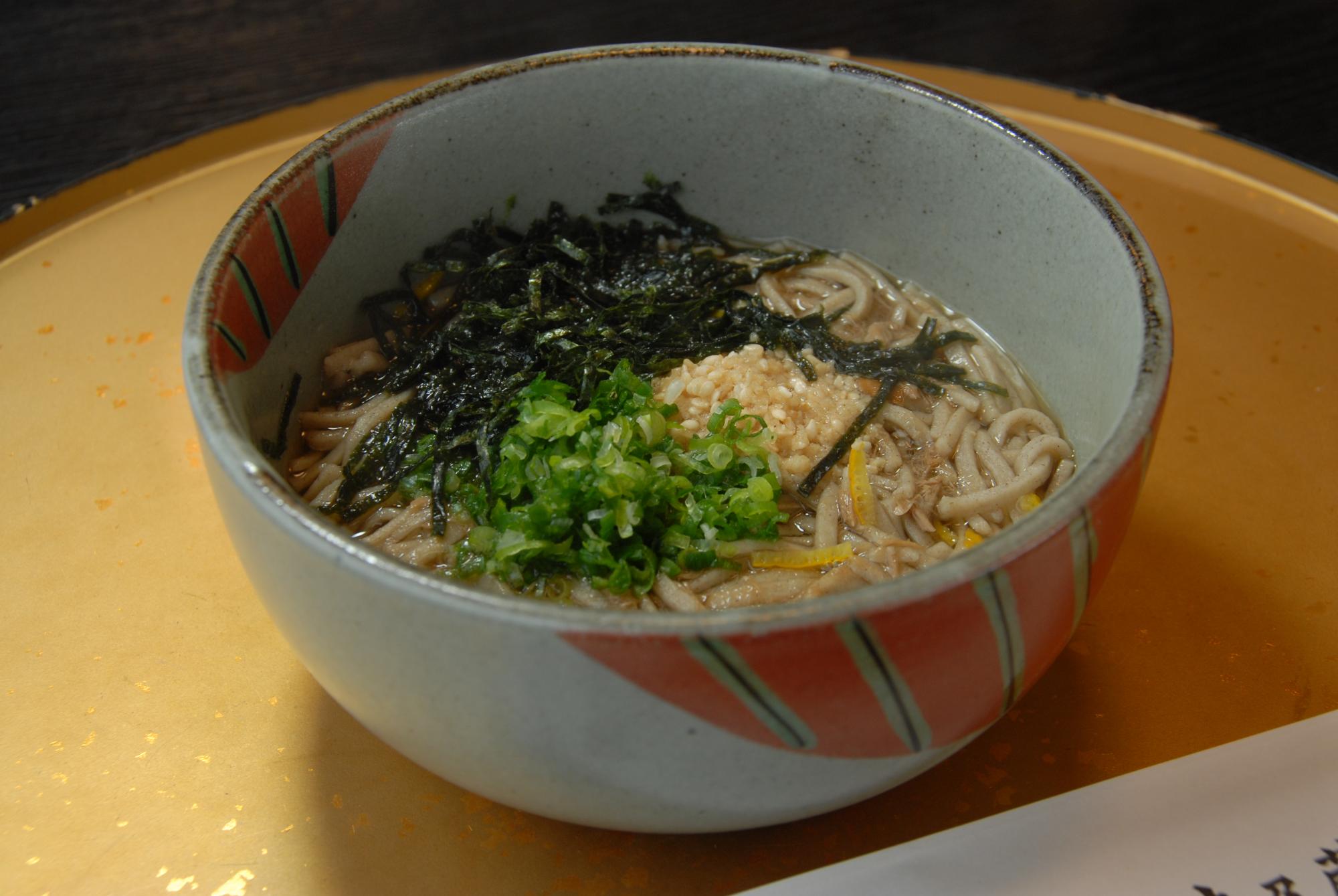 隠岐そば (1)