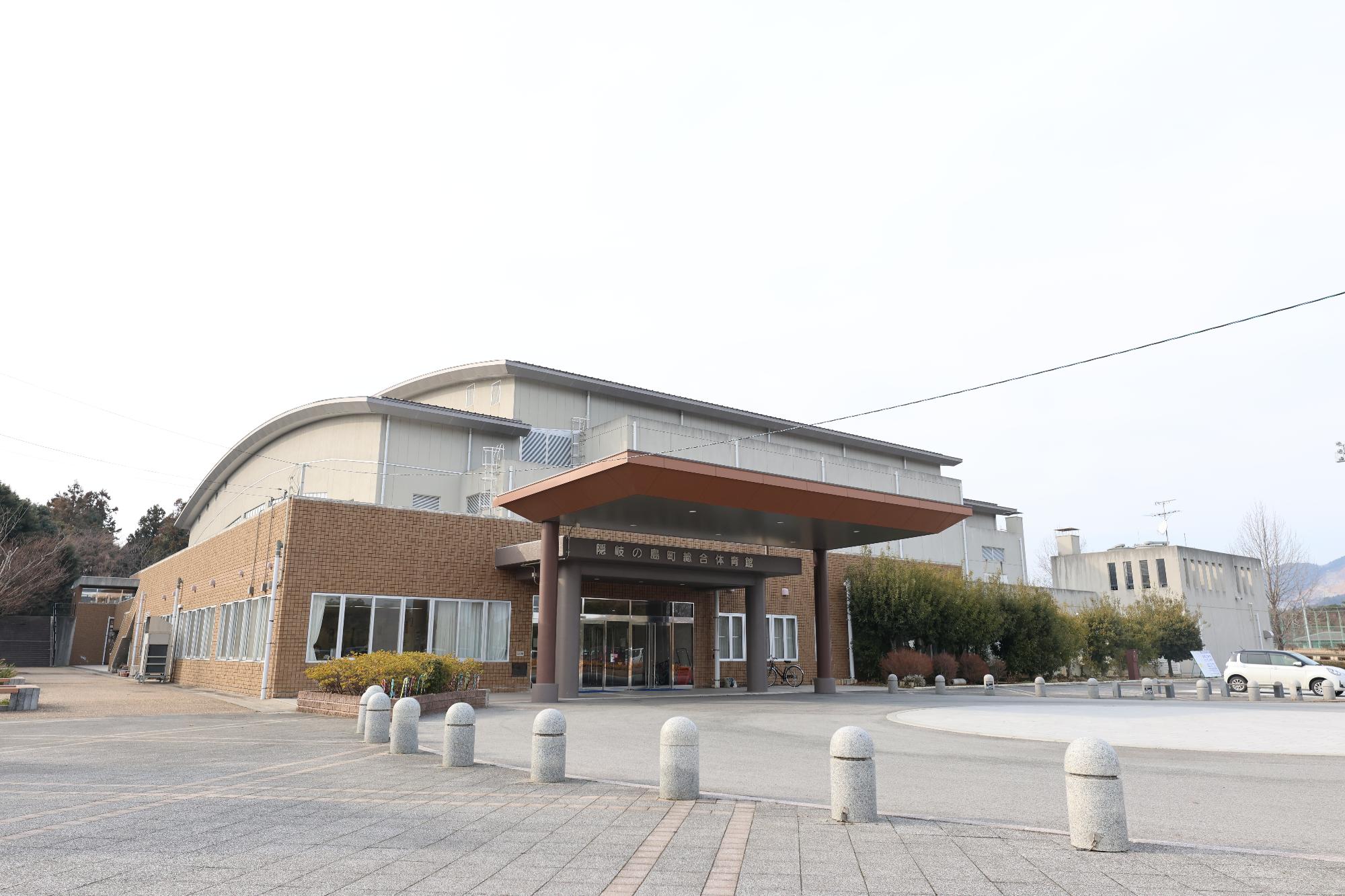 隠岐の島町総合体育館 (2)