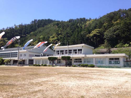 布施公民館の外観の写真