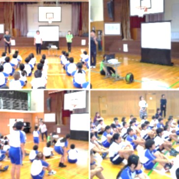 体育館に座って代表の児童や先生の話を聞く児童たちの複数の写真