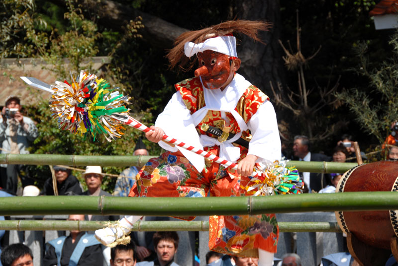 Mizuwakasu Shrine Sairei Furyu Festival (1)