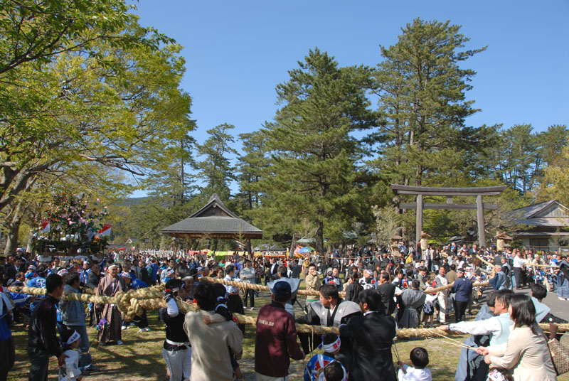 Mizuwakasu Shrine Sairei Furyu Festival (5)