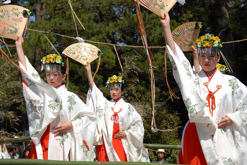 Mizuwakasu Shrine Sairei Furyu Festival (6)