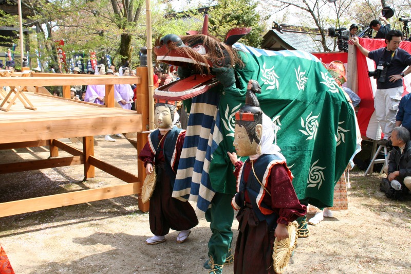 Renge-e Mask Dance at Oki Kokubun Temple (1)