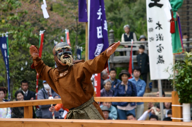 Renge-e Mask Dance at Oki Kokubun Temple (5)