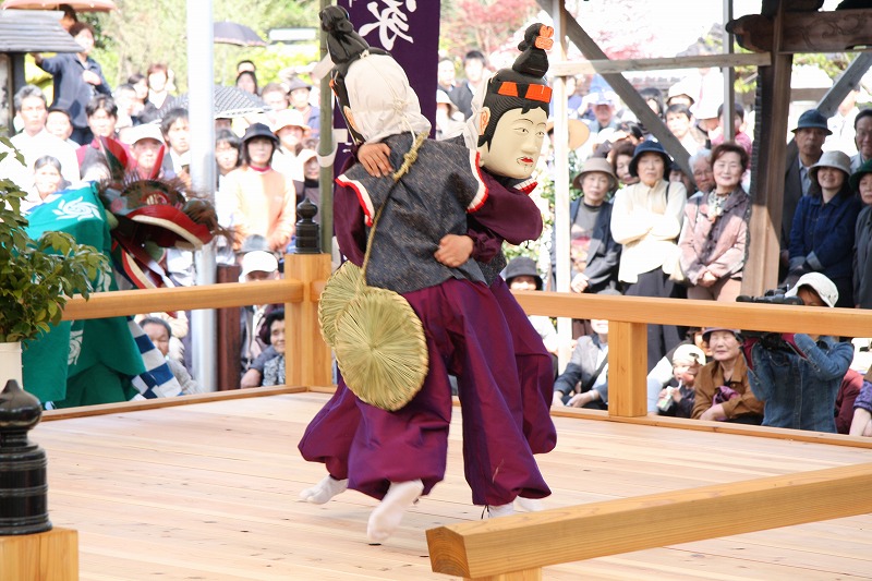 Renge-e Mask Dance at Oki Kokubun Temple (9)