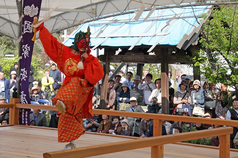 Renge-e Mask Dance at Oki Kokubun Temple (10)