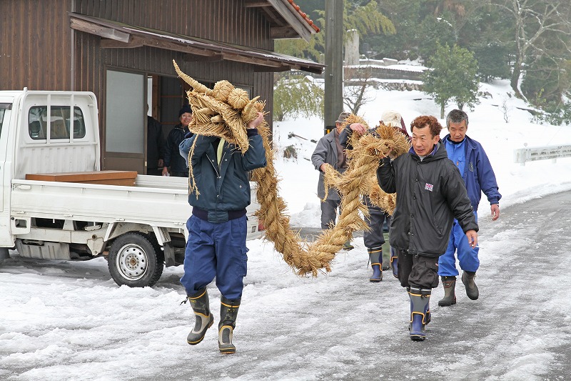 Straw Serpent Ritual at Tsubame (1)