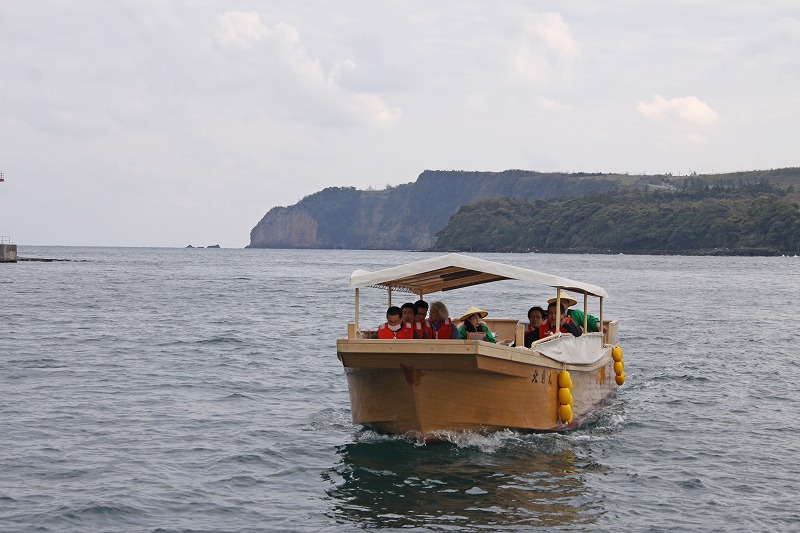 Yabigawa River Sightseeing Boat (1)